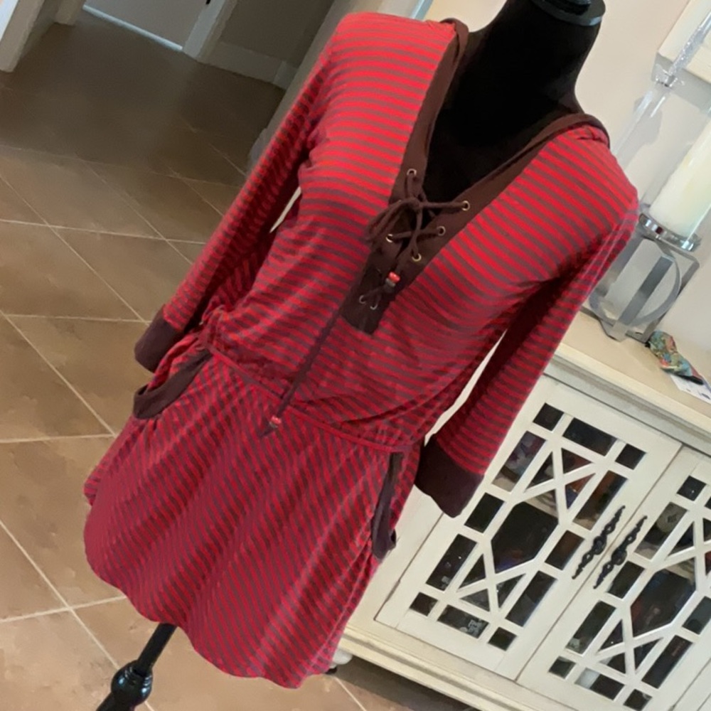Ella Moss casual hooded dress, red/brown stripe, lace up front, size L